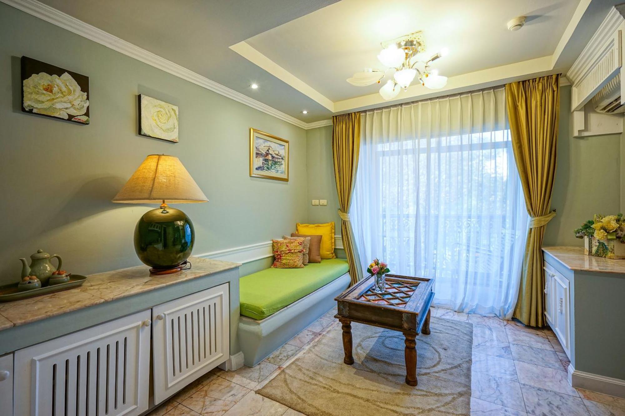 At Pingnakorn Nimman Hotel Chiang Mai Exteriör bild