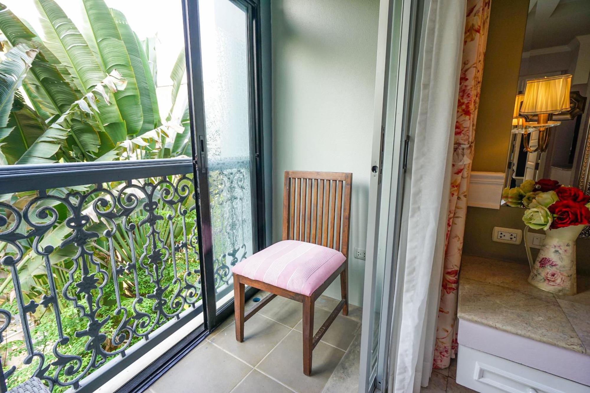 At Pingnakorn Nimman Hotel Chiang Mai Exteriör bild